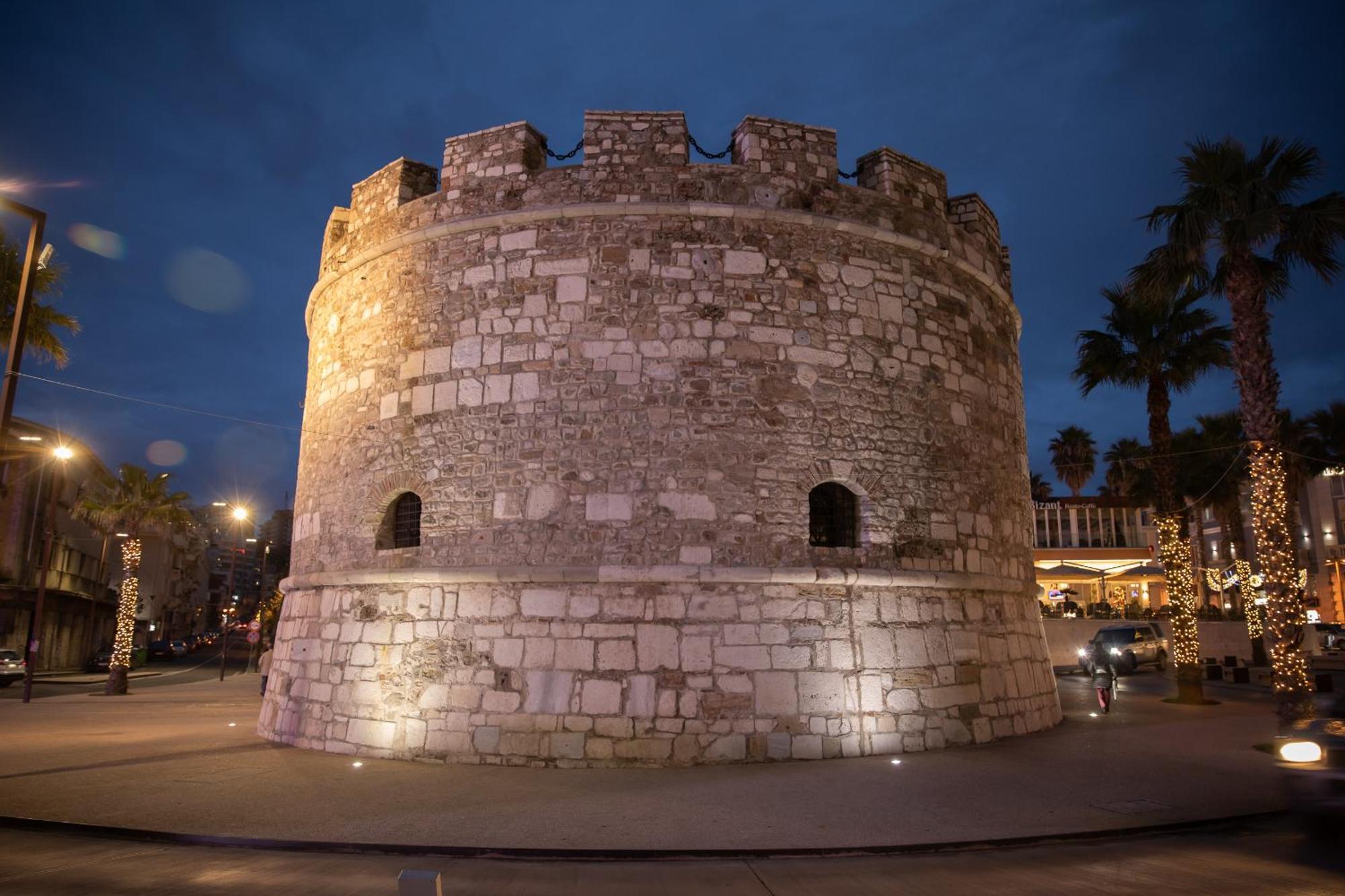 Super Apartment In The Ancient Roman Amphitheater Durrës Exteriör bild